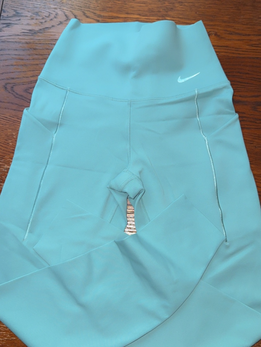 Nike Women’s Universa High-Waist Aqua Leggings XS
